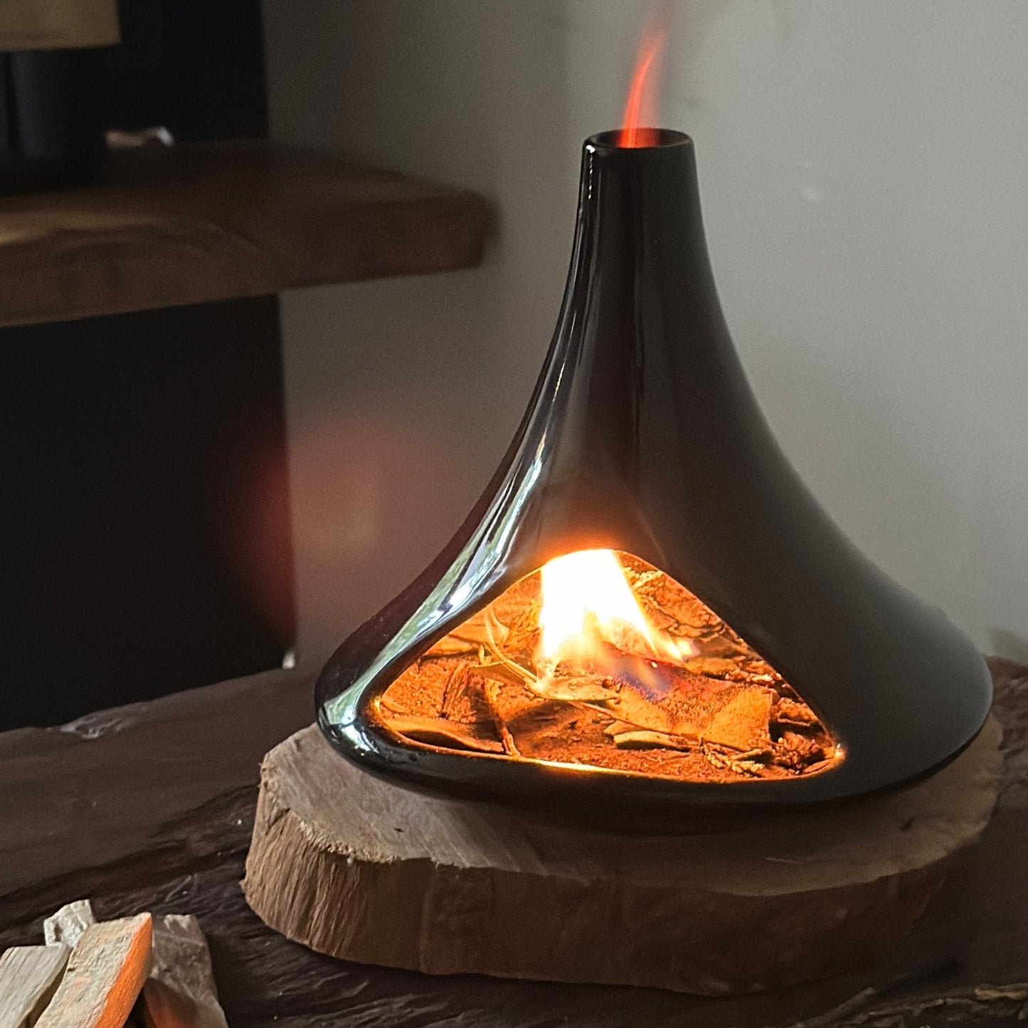 "Waltz" Ceramic Aromatherapy Fireplace