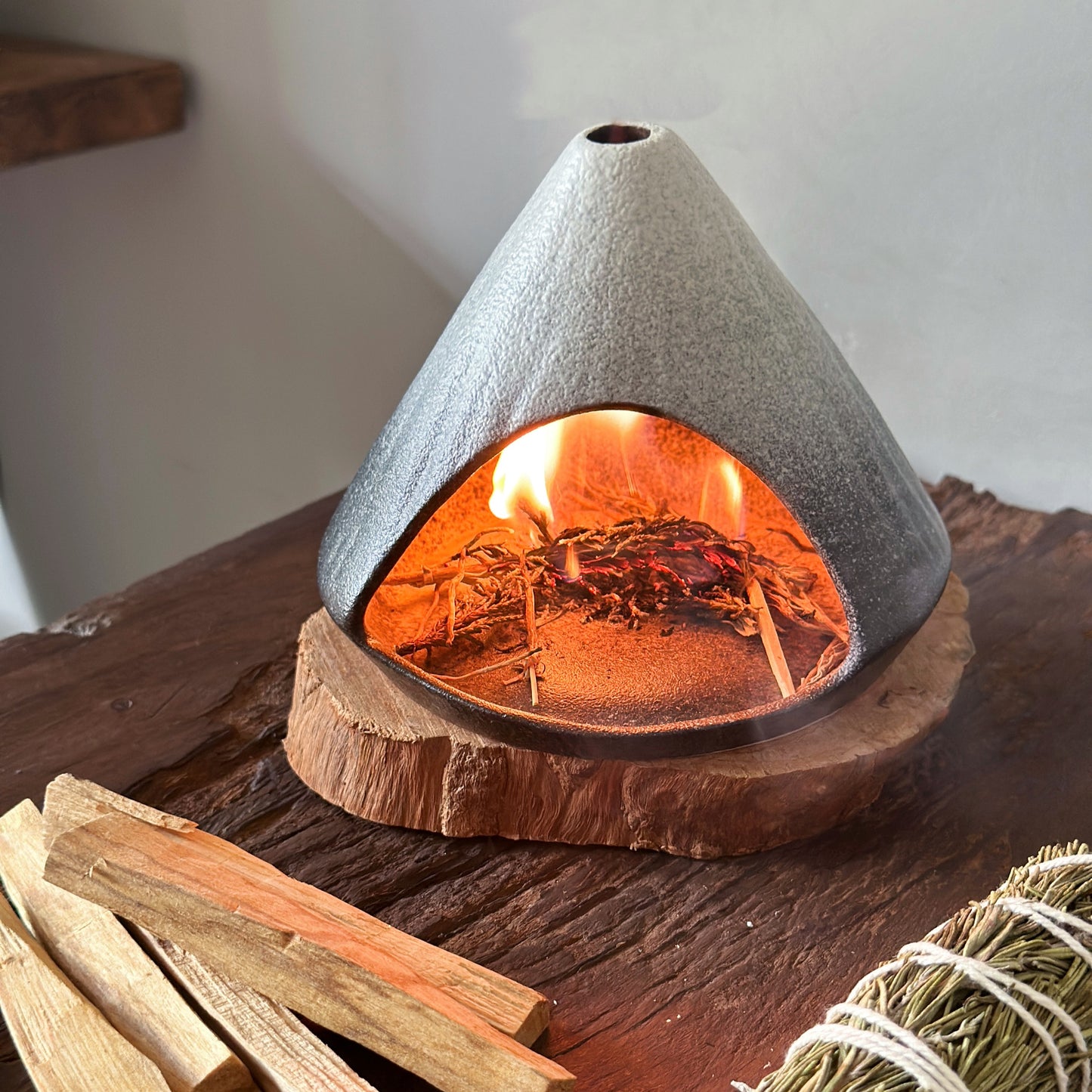 "FOG" Ceramic Aromatherapy Fireplace