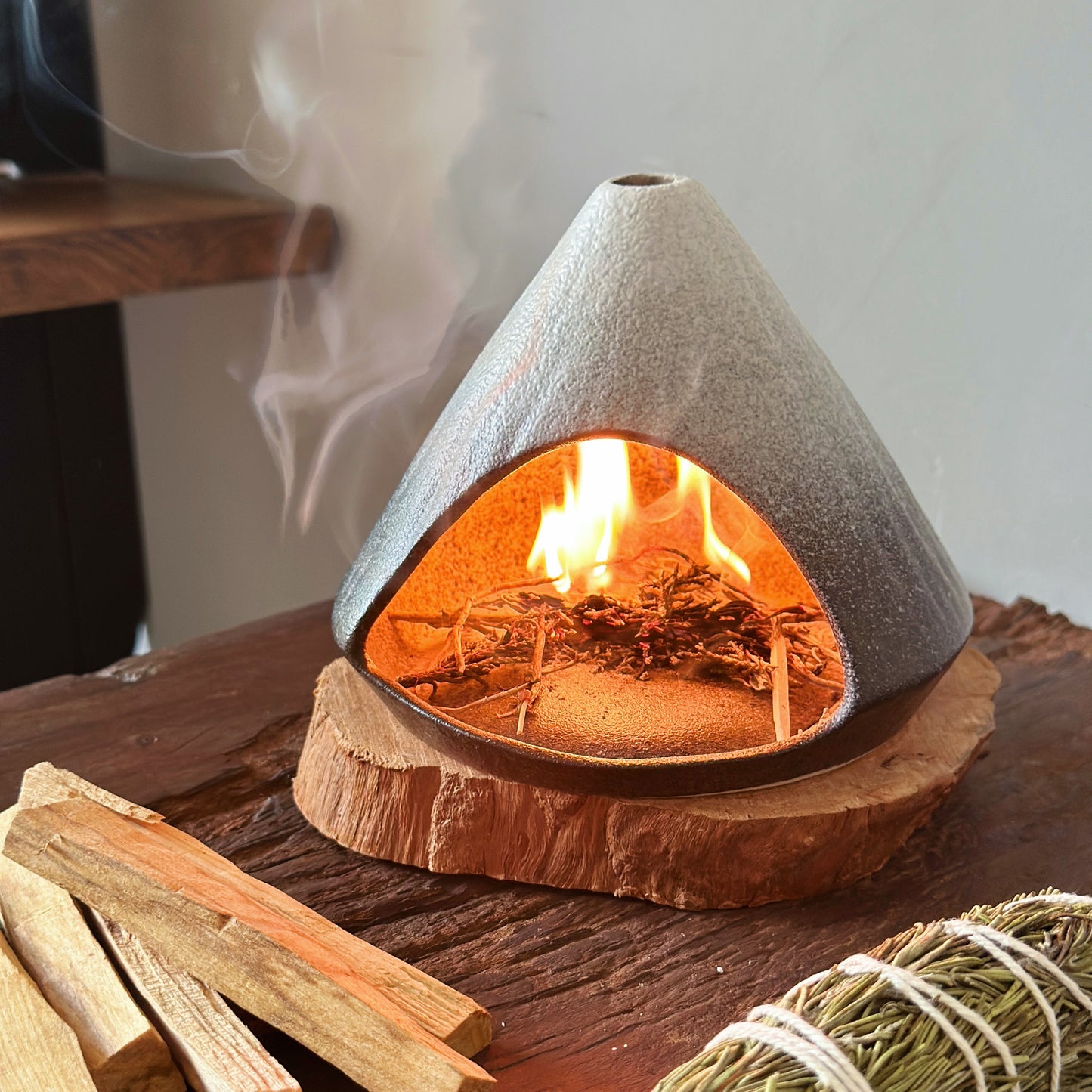 "FOG" Ceramic Aromatherapy Fireplace