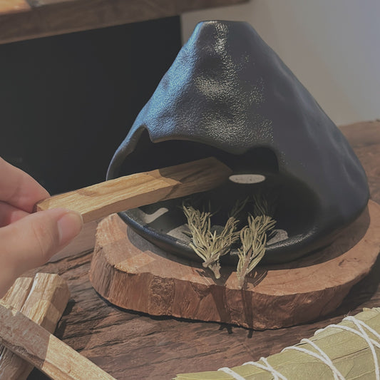 "Nancy" Ceramic Aromatherapy Fireplace