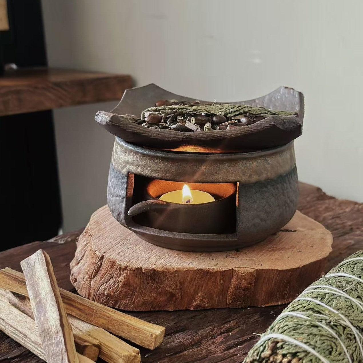 「Gilder」手作り陶器の乾煎り香炉