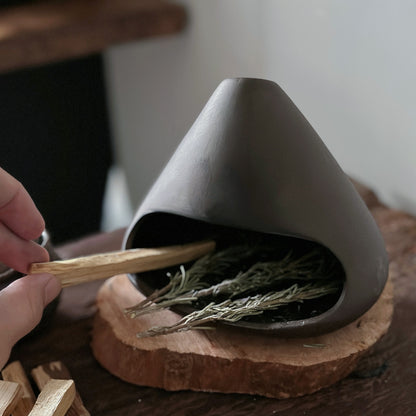 "Pyra Nest" Ceramic Aromatherapy Fireplace