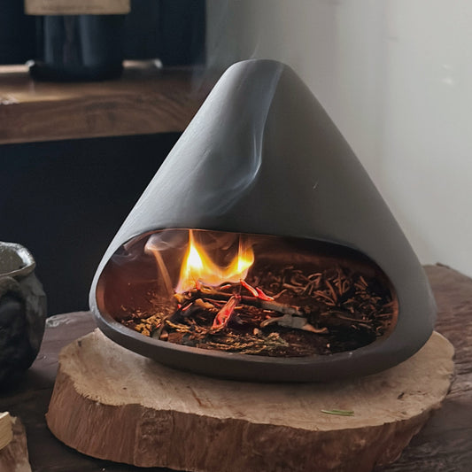 "Pyra Nest" Ceramic Aromatherapy Fireplace